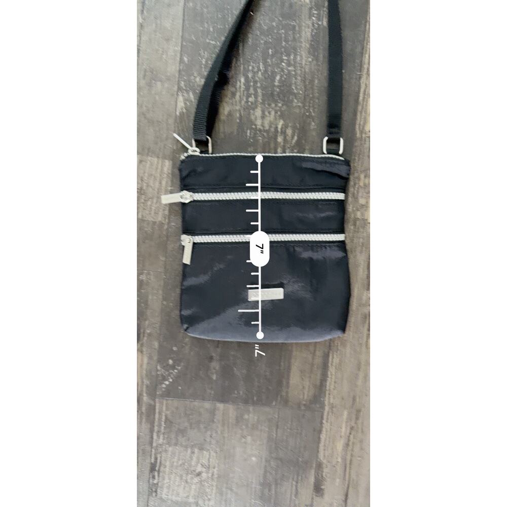 BAGGALLINI Bag Small Black Everyday Crossbody Multi Pocket Zippers Travel